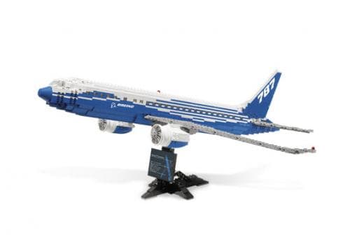 Boeing 787 Dreamliner LEGO set (#10177-1)