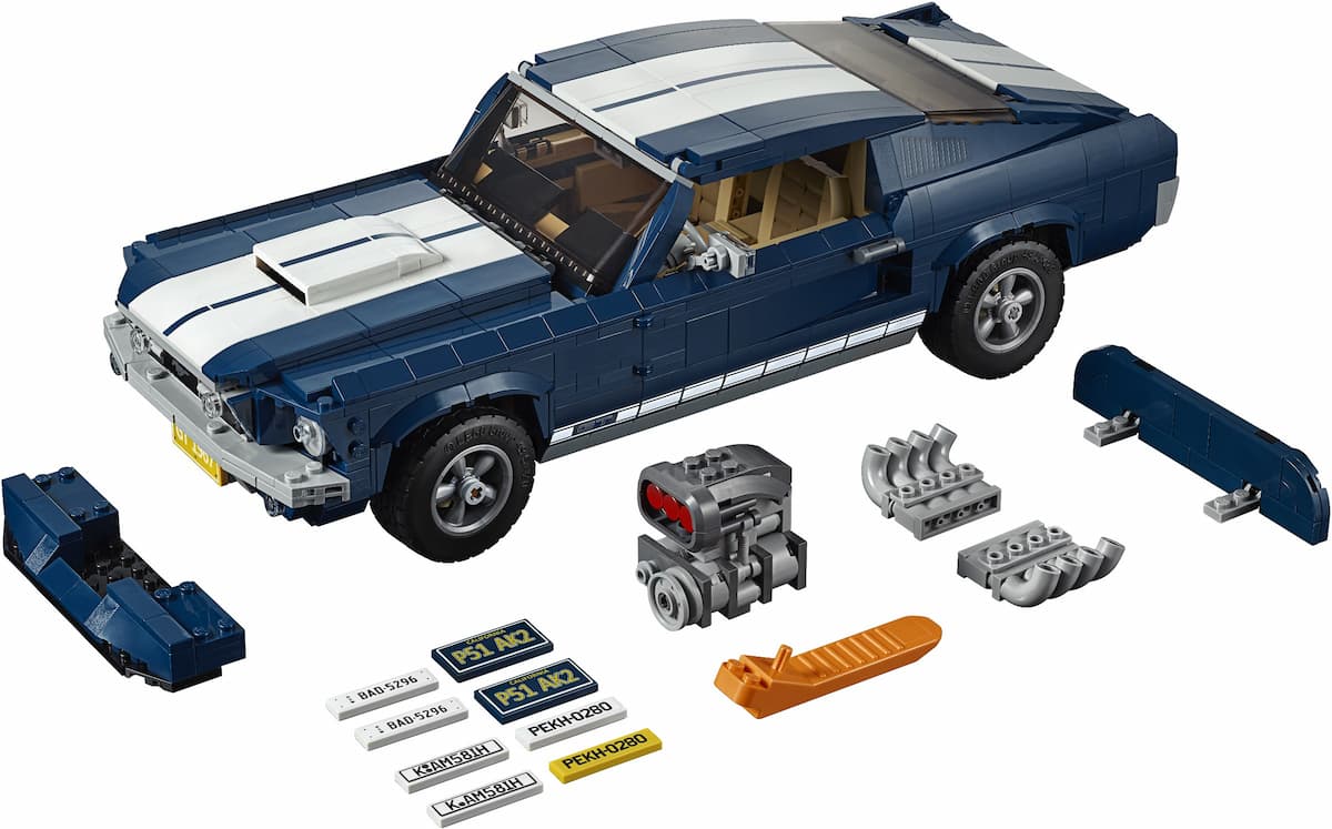 Ford Mustang LEGO set (#10265-1)