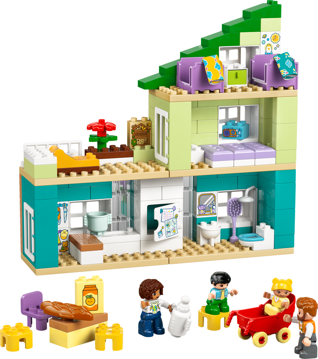 3 in 1 Modern Family House with Figures LEGO set (#10470-1)