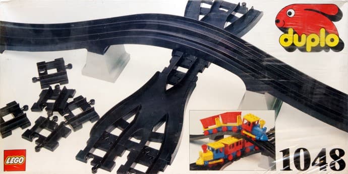 Bridge and Crossing Tracks LEGO set (#1048-1, 1986)