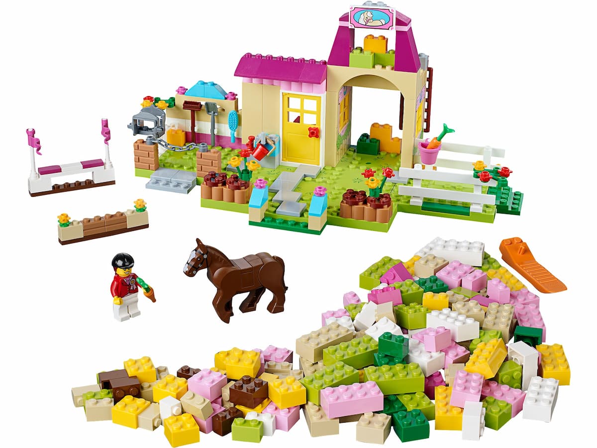 Pony Farm LEGO set (#10674-1)