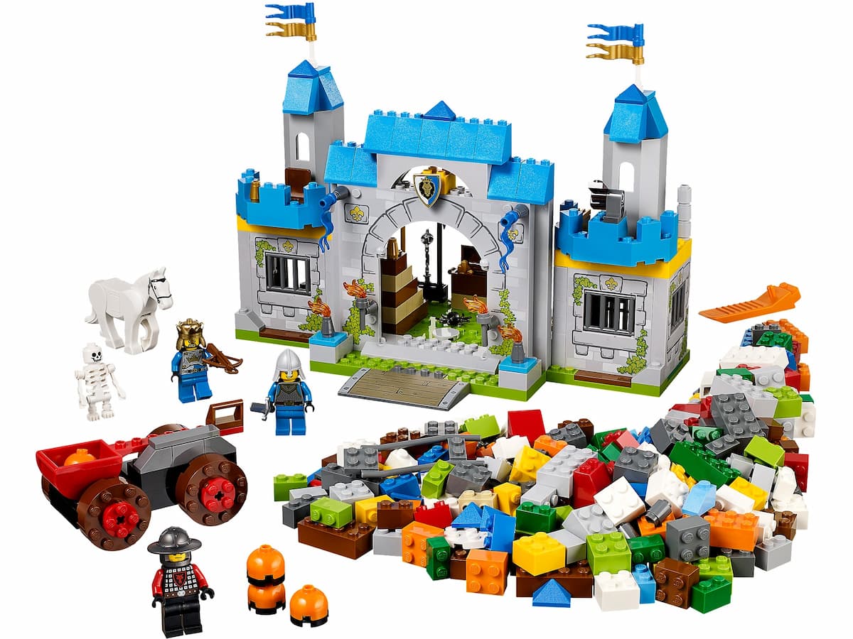 Knights' Castle LEGO set (#10676-1)