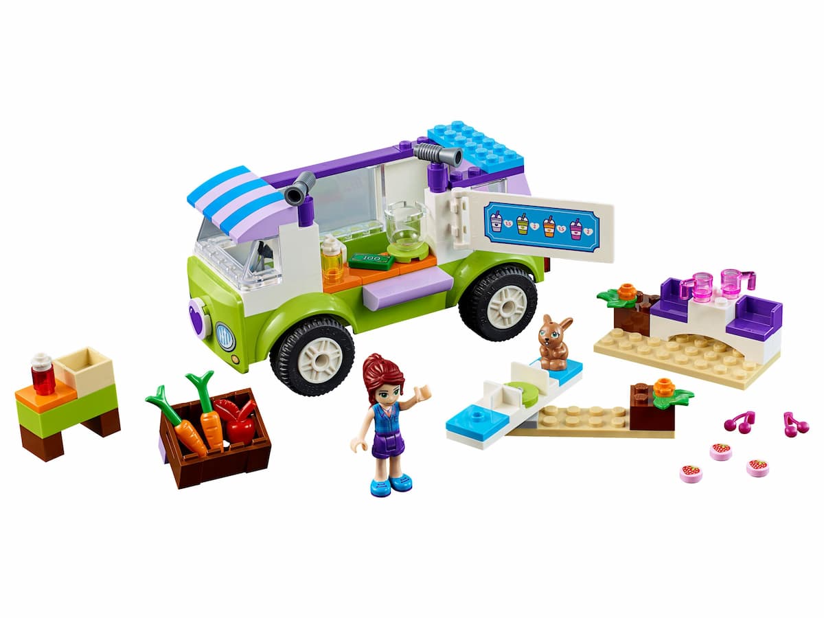 Mia's Organic Food Market LEGO set (#10749-1)