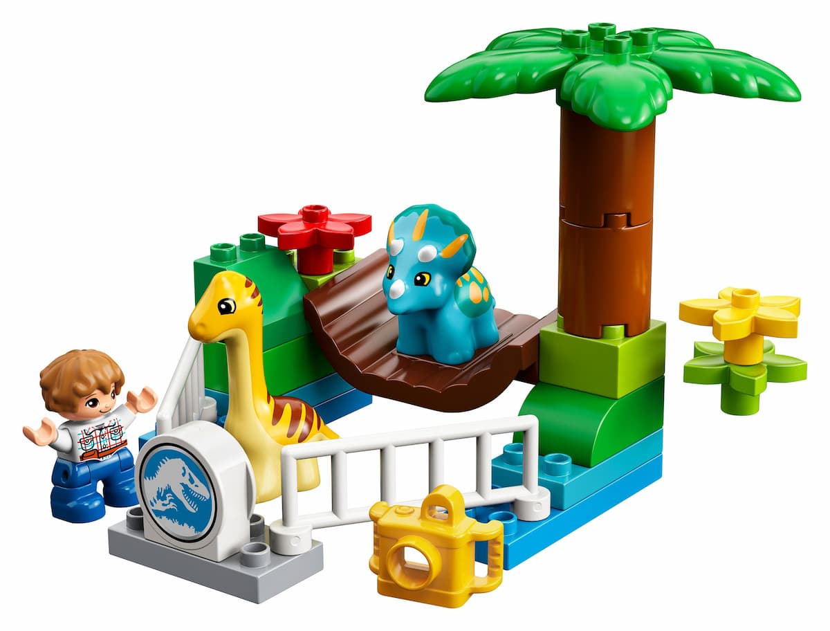 Gentle Giants Petting Zoo LEGO set (#10879-1)