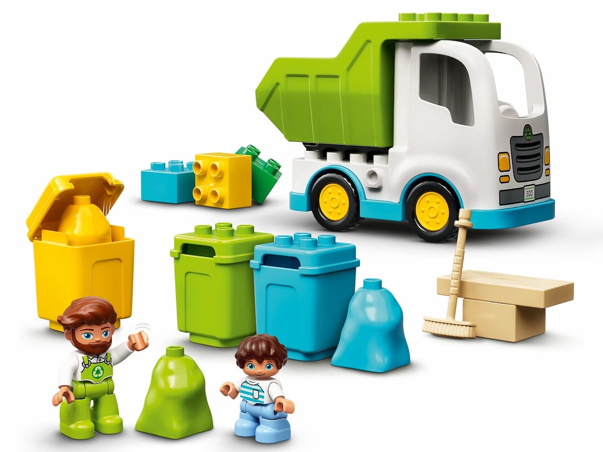 Garbage Truck and Recycling LEGO set (#10945-1)