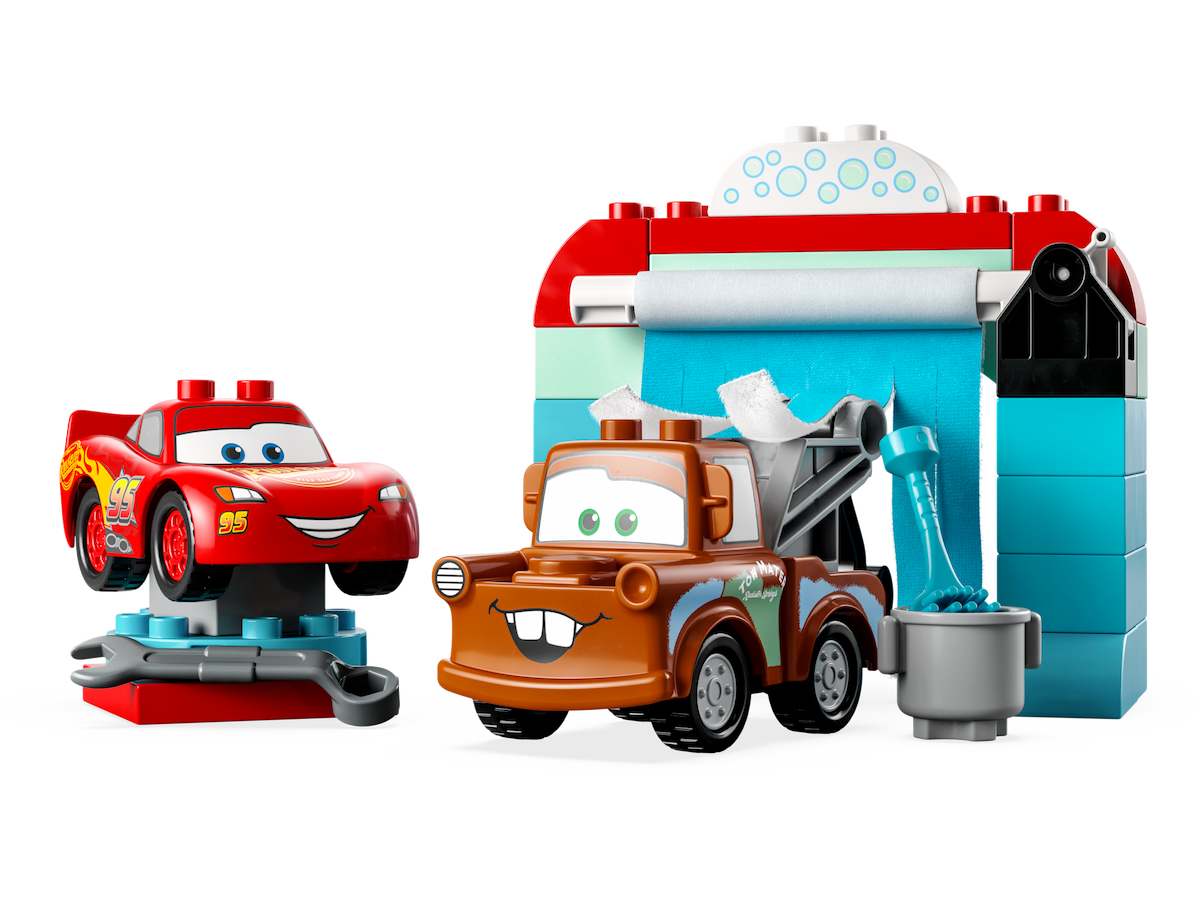 Lightning McQueen & Mater's Car Wash Fun LEGO set (#10996-1)