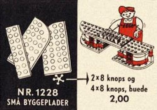 4 x 8 Curved & 2 x 8 Plates LEGO set (#1228-2)