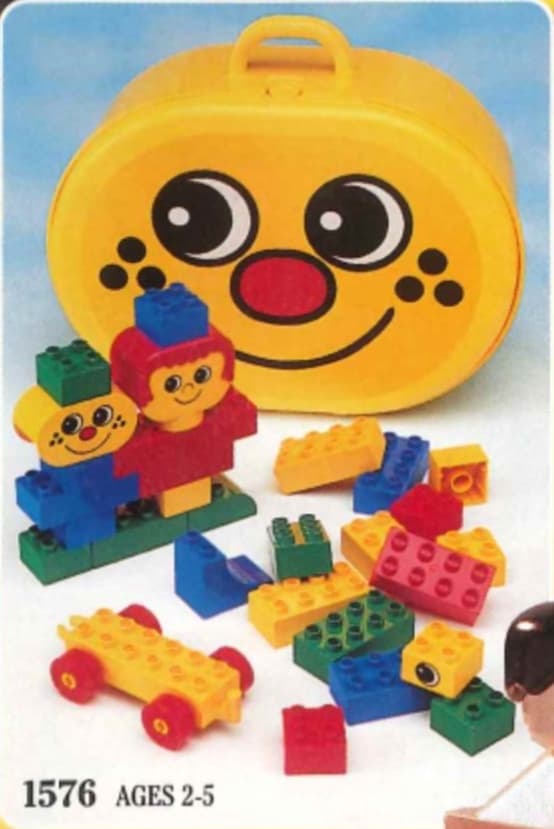 Happy Face Carry Case LEGO set (#1576-1, 1994)