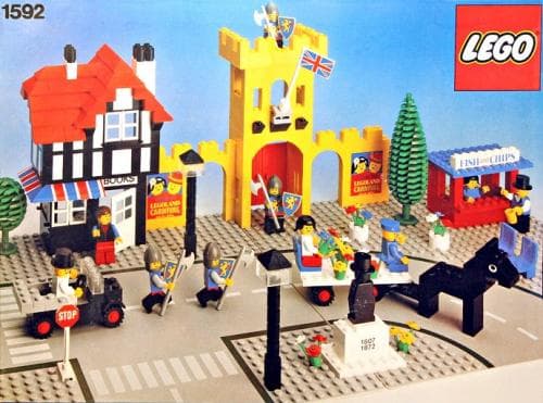 Town Square - Castle Scene LEGO set (#1592-1)