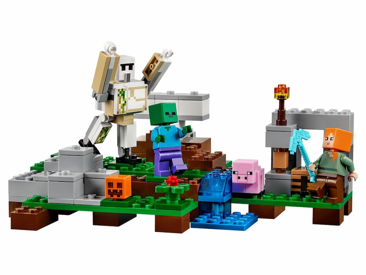 The Iron Golem LEGO set (#21123-1)