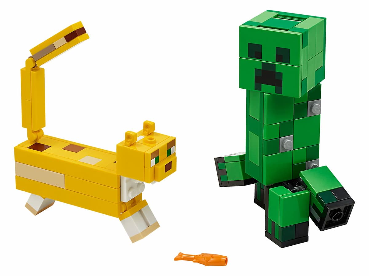 BigFig Creeper and Ocelot LEGO set (#21156-1)