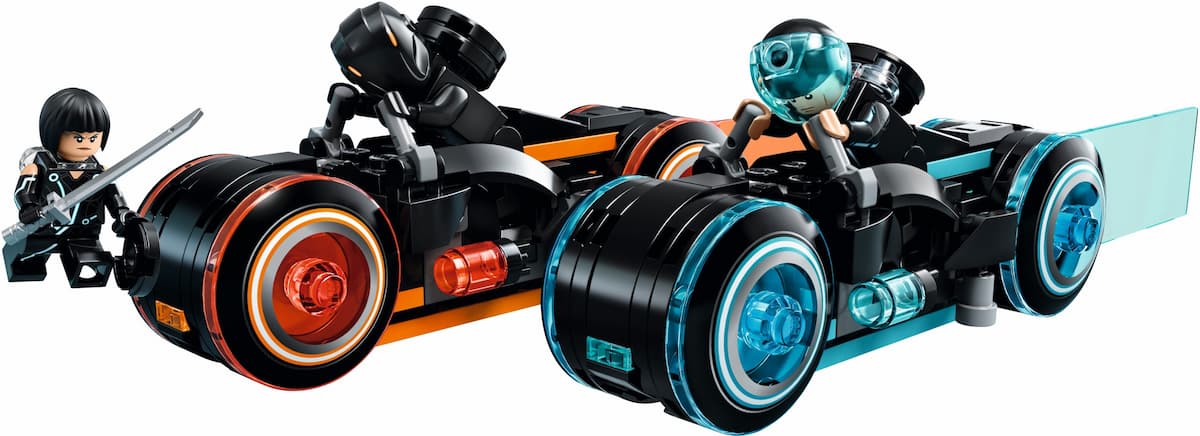 TRON: Legacy LEGO set (#21314-1, 2018)