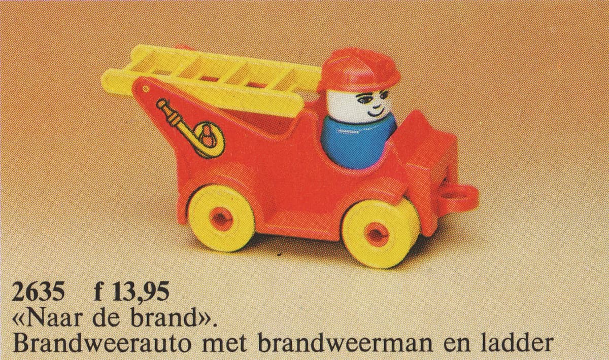 Fire Engine LEGO set (#2635-1, 1982)