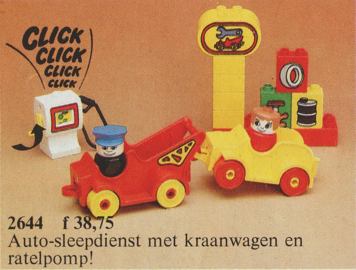 Service Station LEGO set (#2644-1)