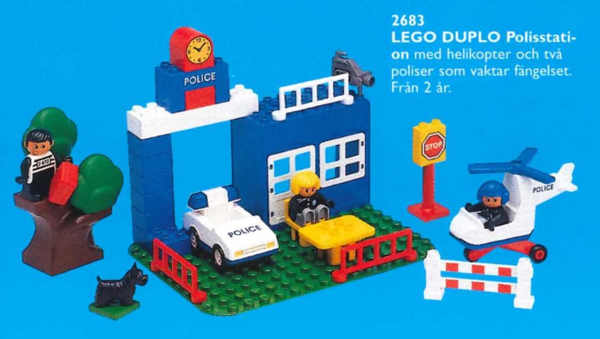 Police Station LEGO set (#2683-1)