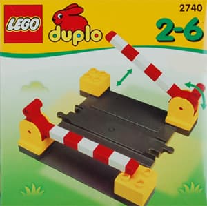 Level Crossing LEGO set (#2740-1)