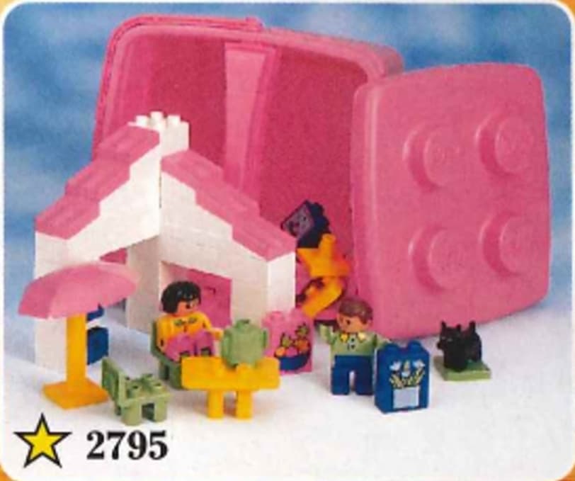 Playhouse Bucket (Vacation Cottage Bucket) LEGO set (#2795-1)