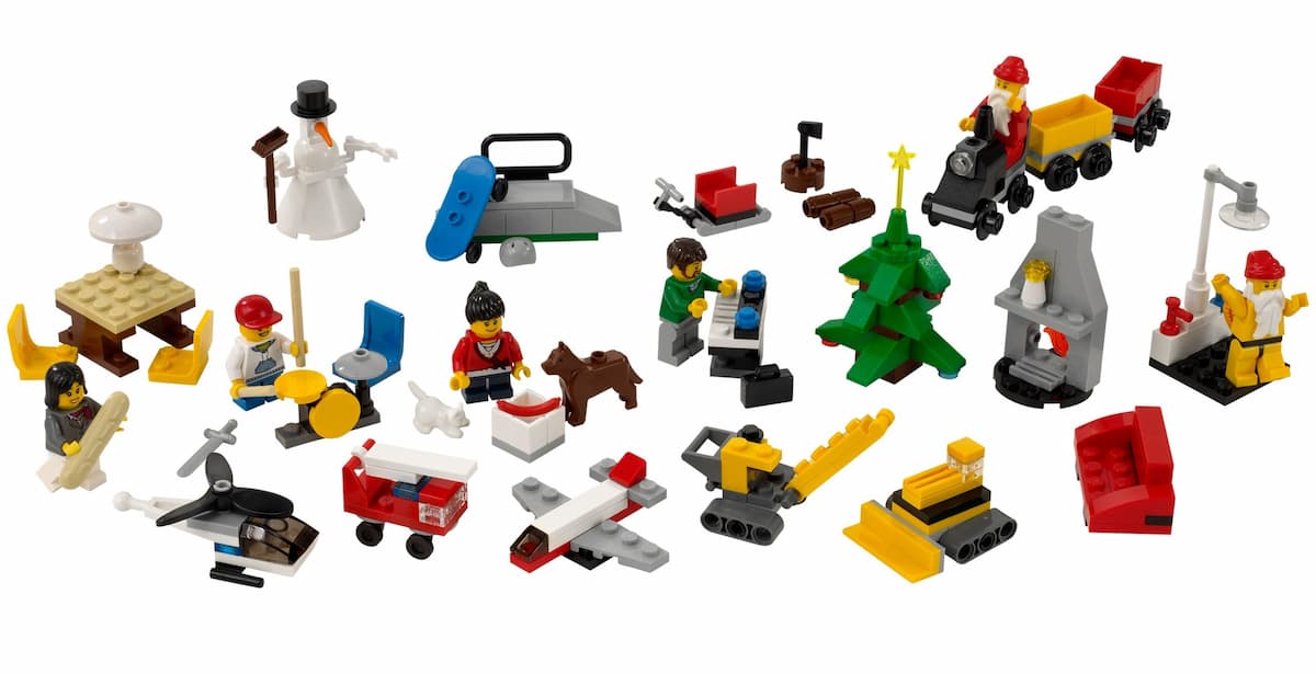 City Advent Calendar 2010 LEGO set (#2824-1)