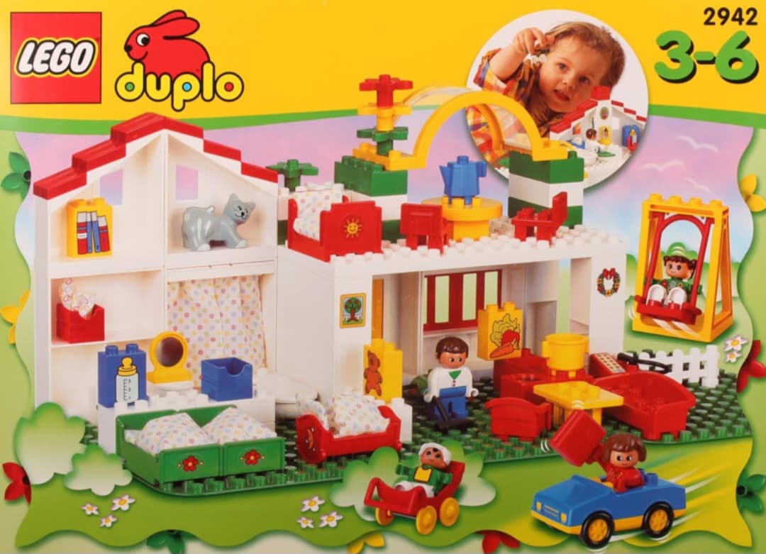 Play House LEGO set (#2942-1)