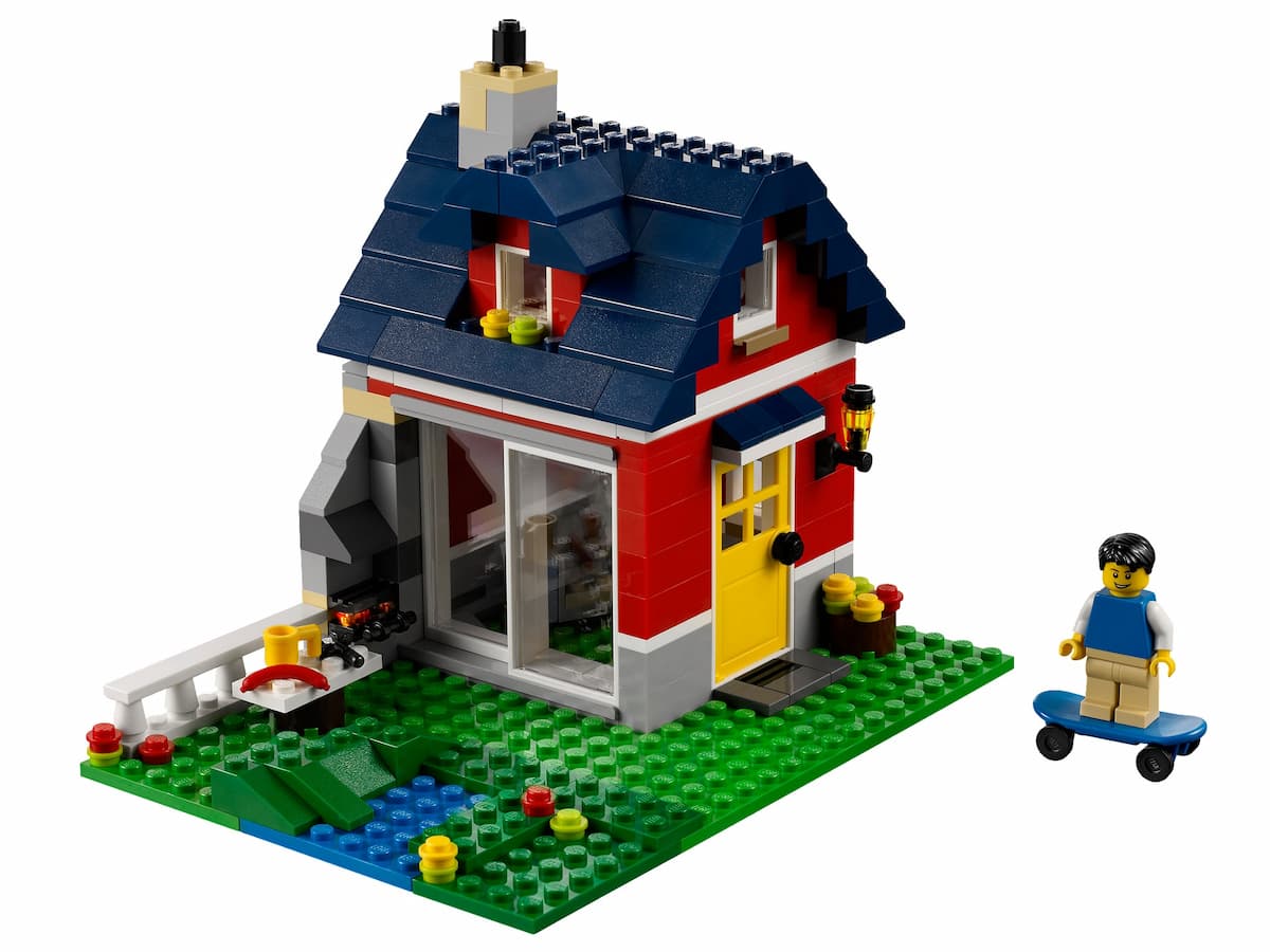 Small Cottage LEGO set (#31009-1)