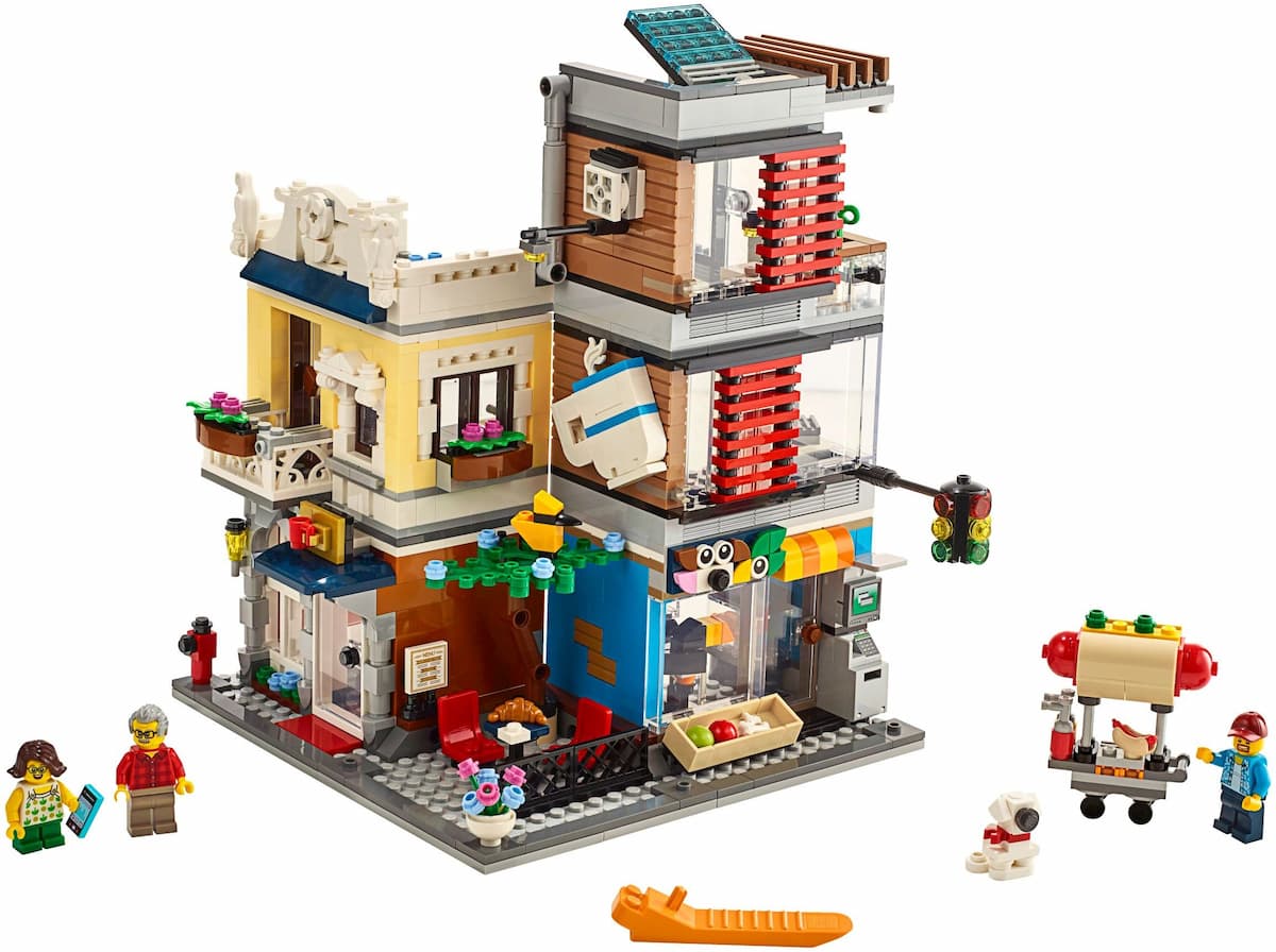 Townhouse Pet Shop & Café LEGO set (#31097-1)