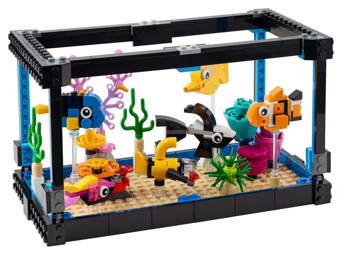 Fish Tank LEGO set (#31122-1)