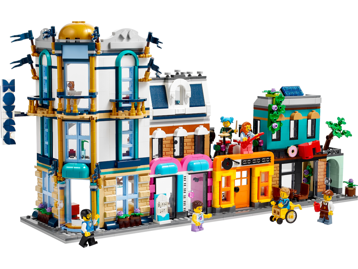 Main Street LEGO set (#31141-1)