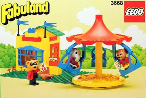 Merry-Go-Round LEGO set (#3668-1)