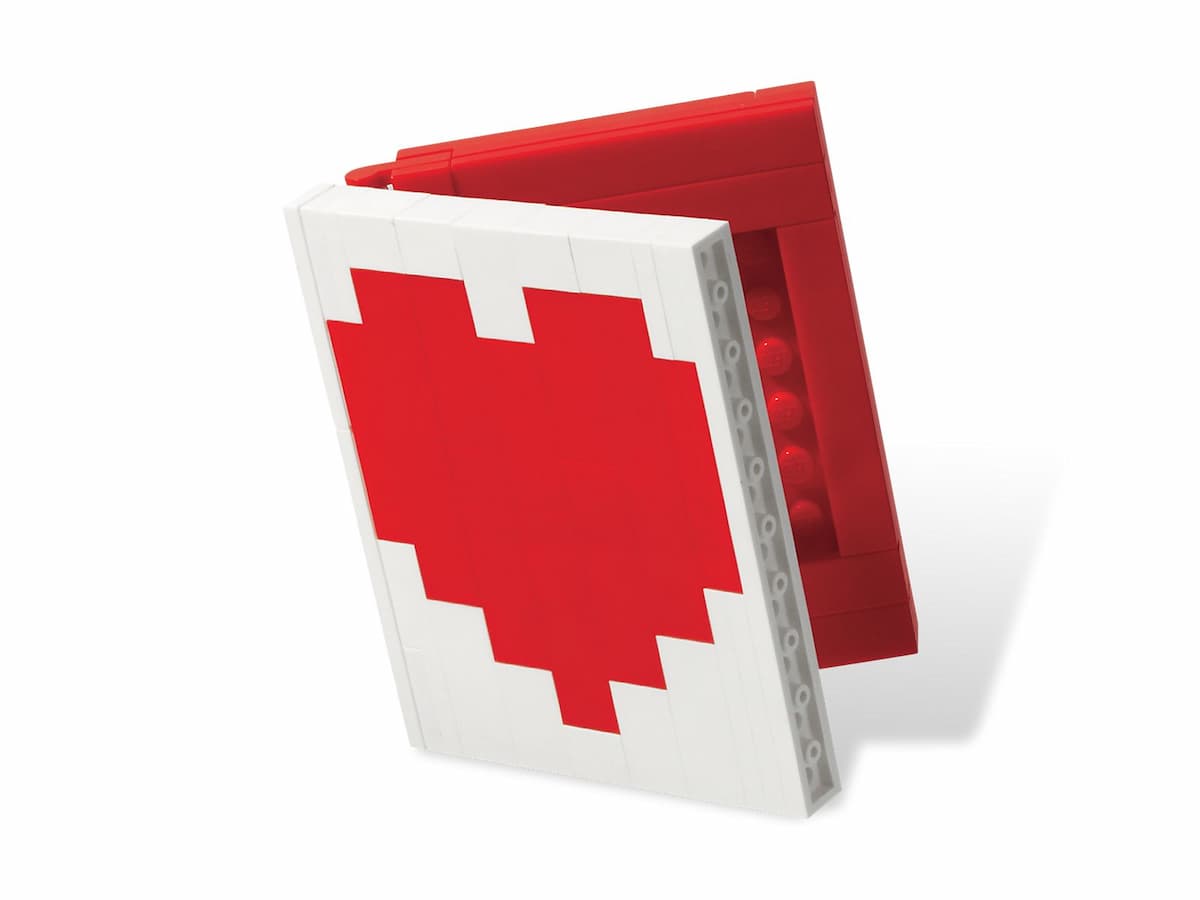 Heart Book LEGO set (#40015-1)