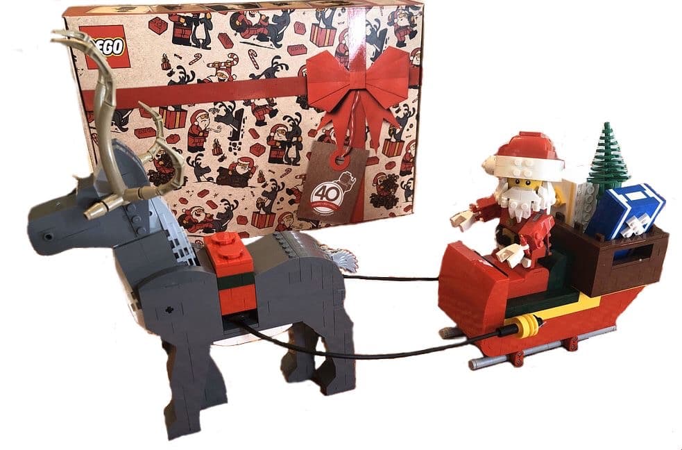 Santa and Reindeer LEGO set (#4002018-1)