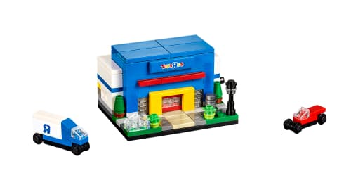 Bricktober Toys R Us Store LEGO set (#40144-1)