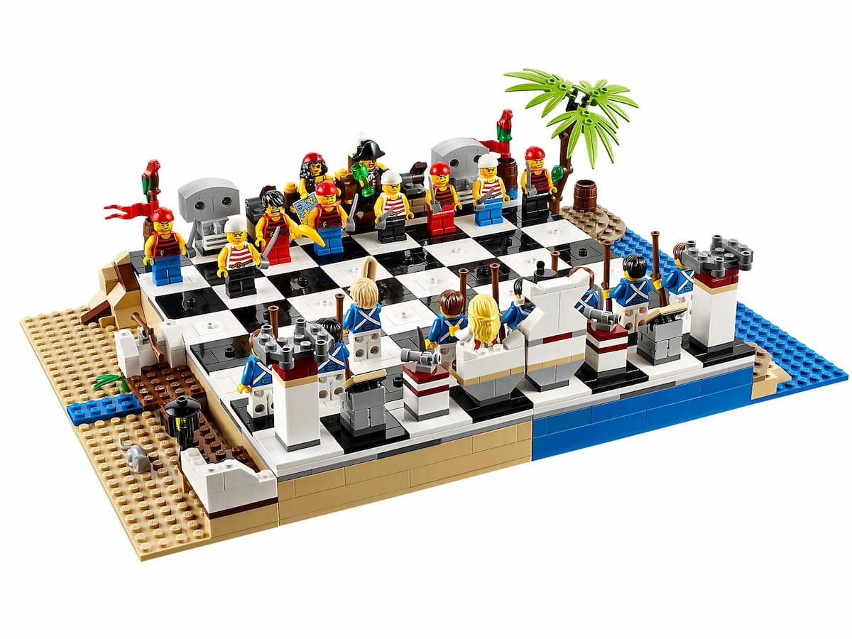 Pirates Chess Set LEGO set (#40158-1)