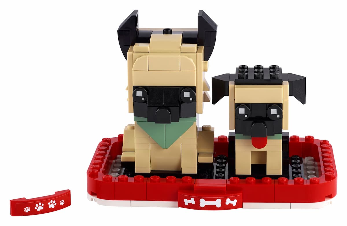 German Shepherd and Puppy LEGO set (#40440-1)