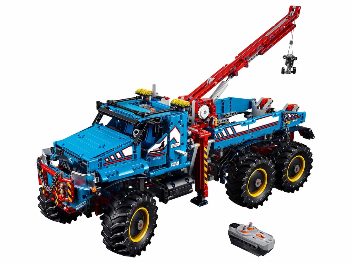 6x6 All Terrain Tow Truck LEGO set (#42070-1, 2017)
