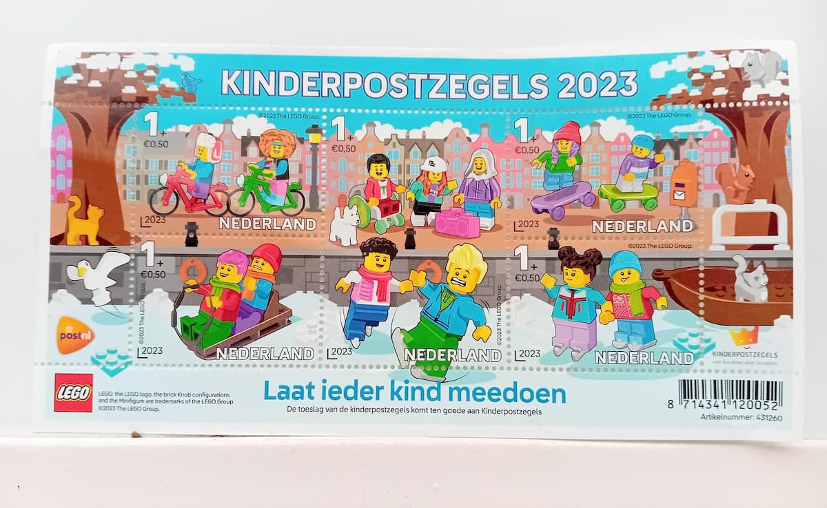 Kinderpostzegels 2023 LEGO Stationery and Office Supplies set (#431260-1, 2023)
