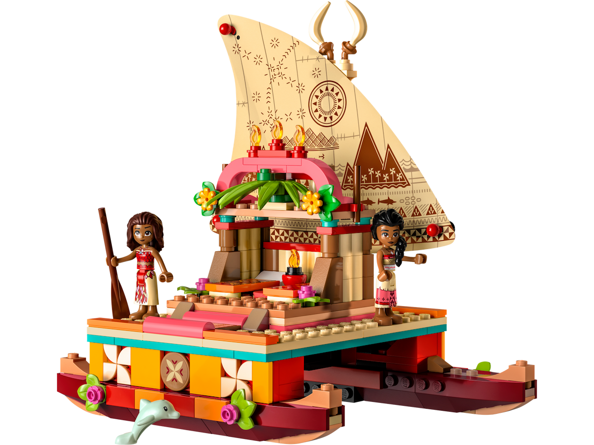Moana's Wayfinding Boat LEGO set (#43210-1)