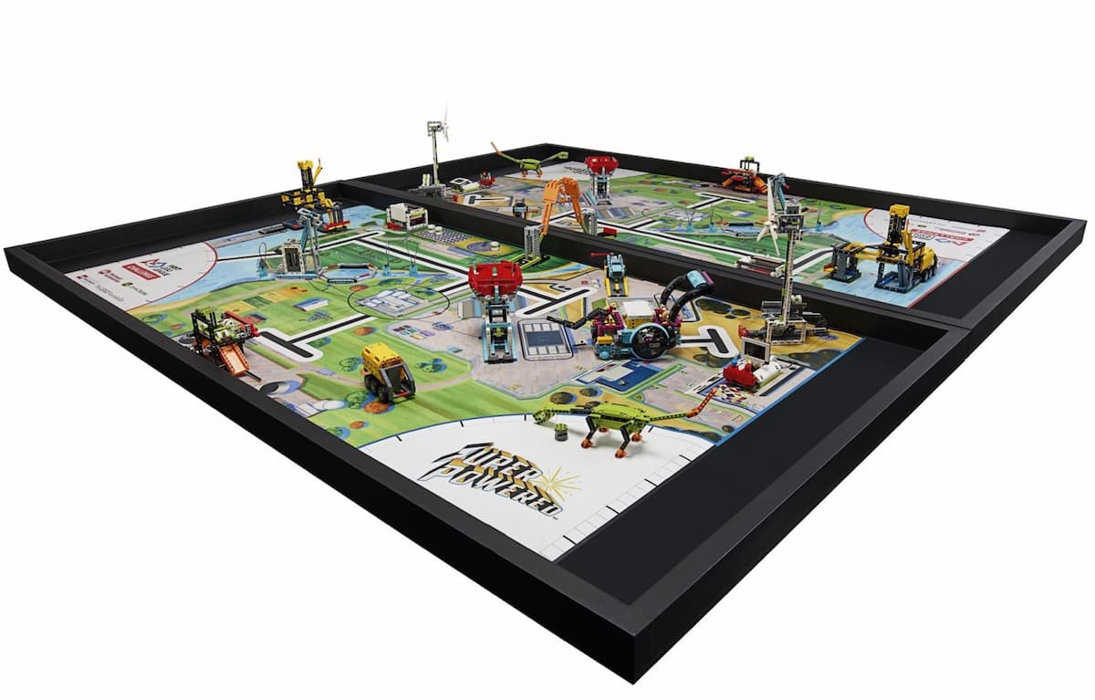 SUPERPOWERED Challenge Kit LEGO set (#45820-1)