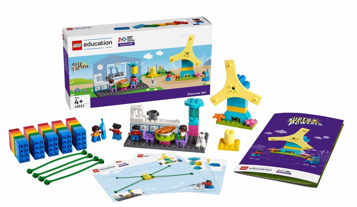 SUPERPOWERED Discover Set LEGO set (#45822-1)
