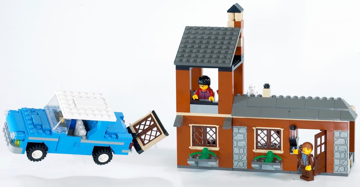 Escape from Privet Drive LEGO set (#4728-1)