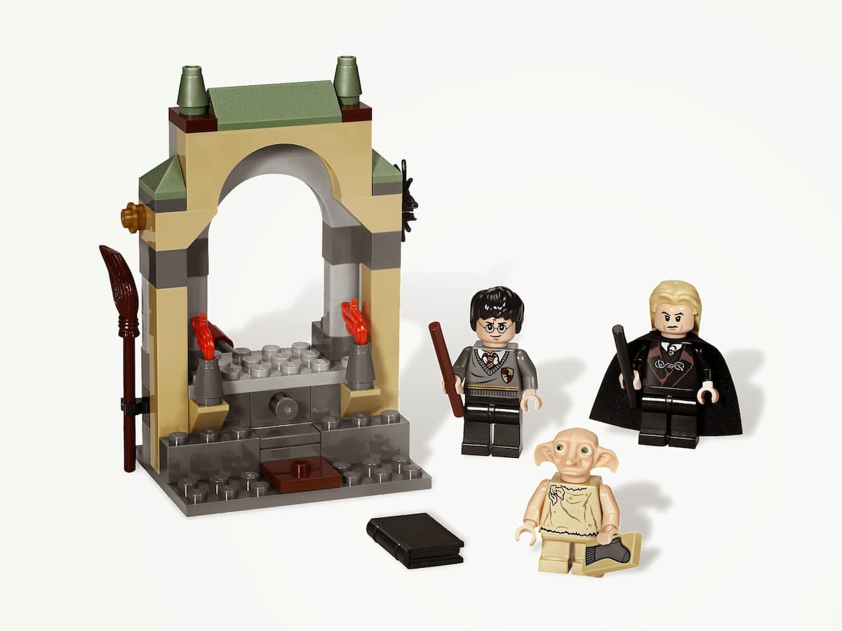 Freeing Dobby LEGO set (#4736-1)