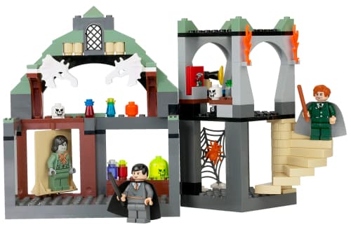 Professor Lupin's Classroom LEGO set (#4752-1)