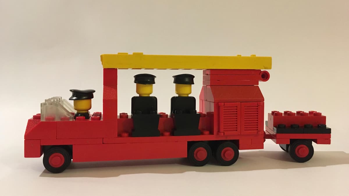 Fire Truck LEGO set (#485-1)