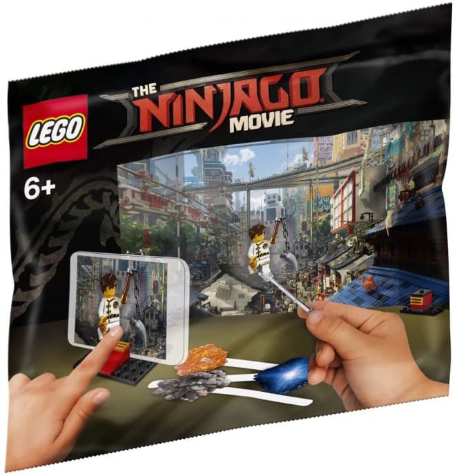 The LEGO Ninjago Movie Maker LEGO set (#5004394-1)