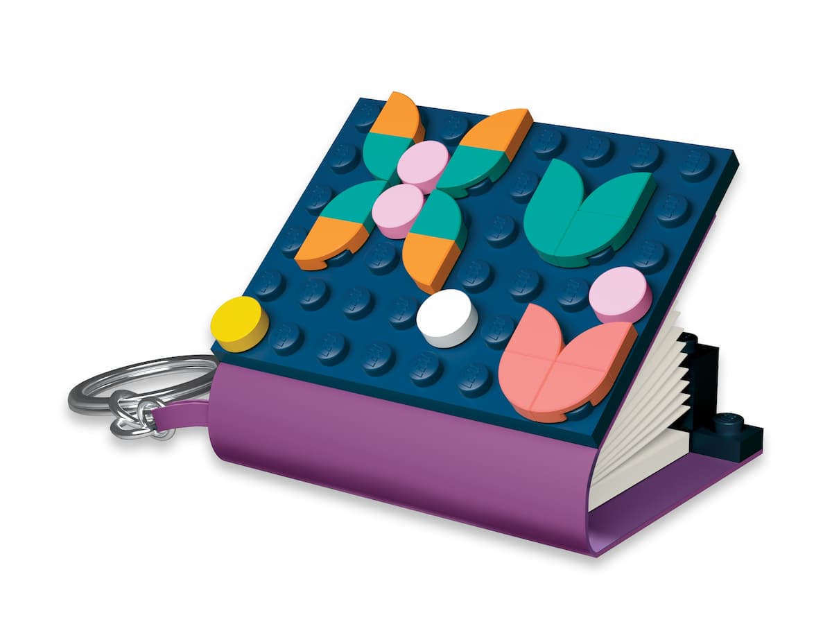 Key Chain with Mini Notebook LEGO set (#5006288-1)