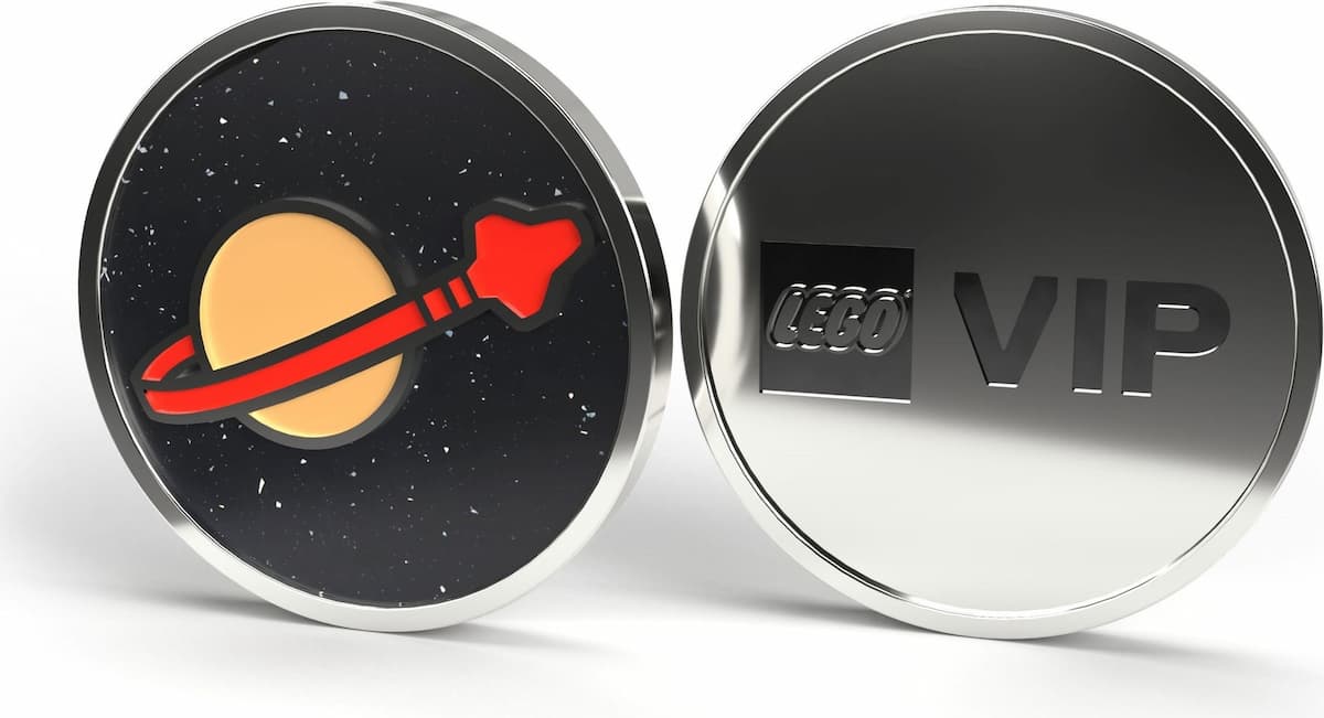 Space Logo Collectible Coin LEGO Gear set (#5006468-1, 2021)