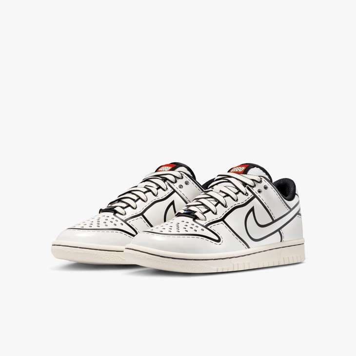 Nike Dunk Low x LEGO Collection – Big Kids Shoes LEGO Gear set (#5009950-1, 2025)