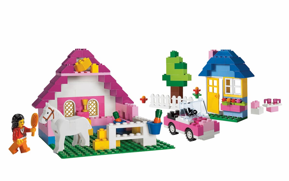 Large Pink Brick Box LEGO set (#5560-1)