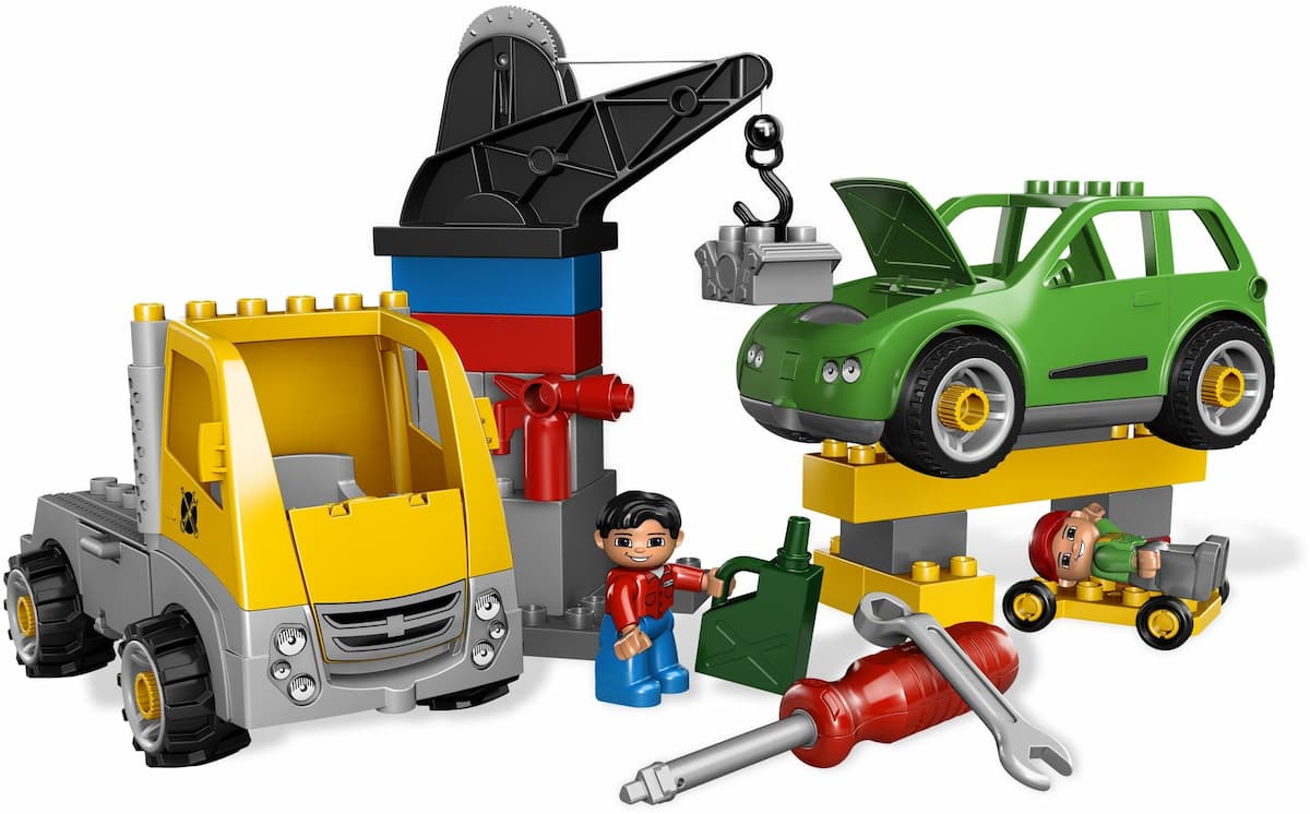 Busy Garage LEGO set (#5641-1)
