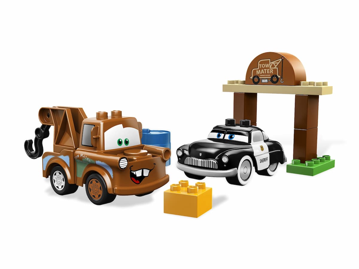 Mater's Yard LEGO set (#5814-1)