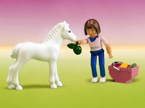 Jennifer and Foal LEGO set (#5822-1)